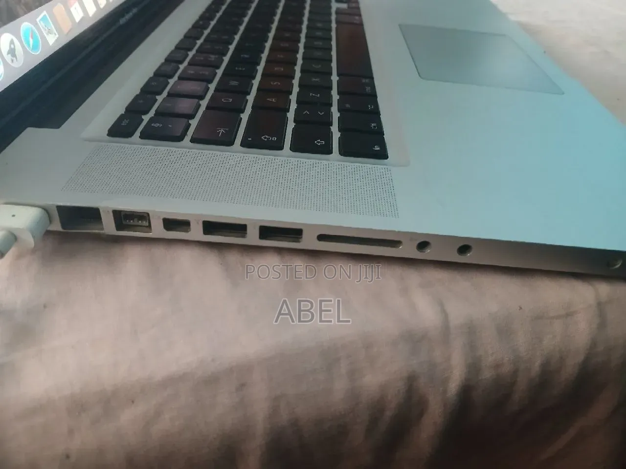 Laptop Apple MacBook Pro 2010 6GB Intel Core i5 HDD 320GB