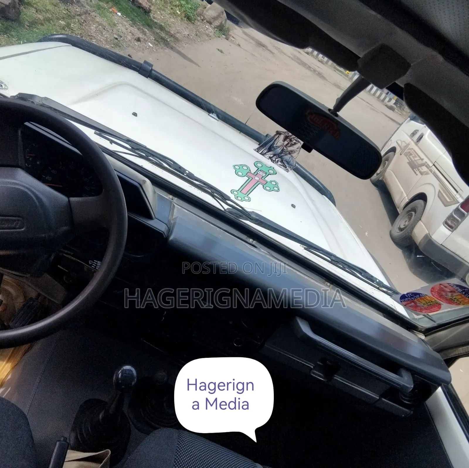 Toyota Land Cruiser 2002 White
