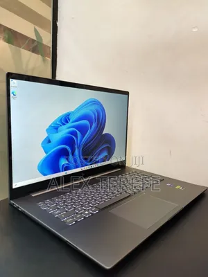 New Laptop HP Omen 15 16GB Qualcomm Snapdragon X Plus SSD 1T
