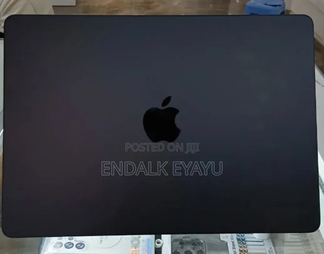 New Laptop Apple MacBook Air 2025 M4 16GB Apple M4 SSD 256GB