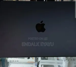 New Laptop Apple MacBook Air 2025 M4 16GB Apple M4 SSD 256GB