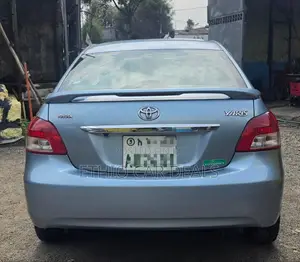 Toyota Yaris 2010 Blue