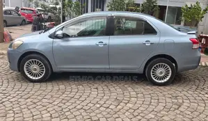 Toyota Yaris 2010 Blue