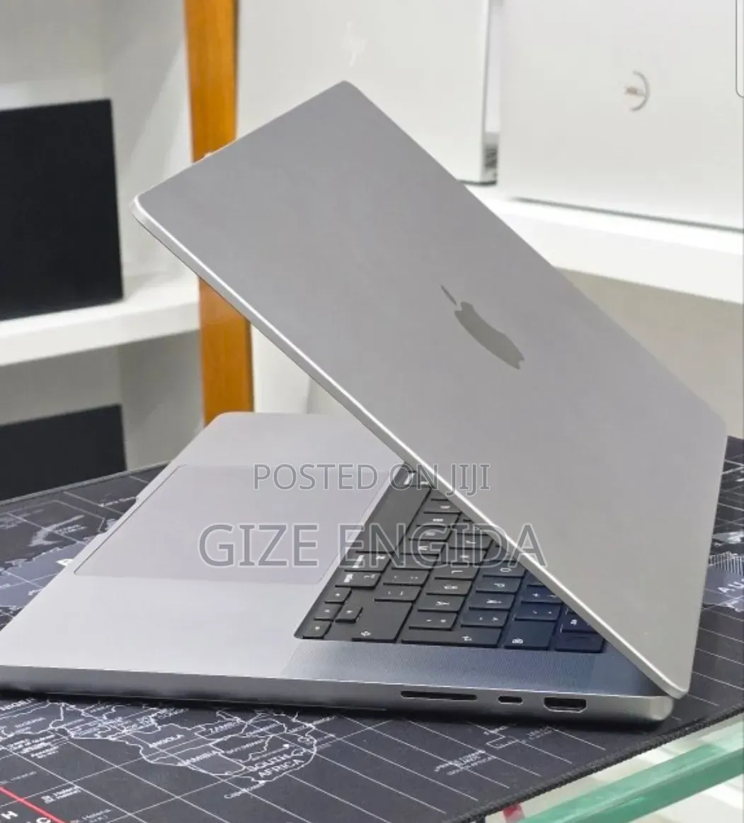 New Laptop Apple MacBook Pro 2021 M1 64GB Apple M1 Pro SSD 1T