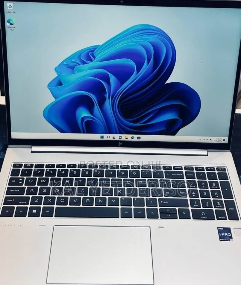 New Laptop HP EliteBook 860 G10 32GB Intel Core i7 SSD 1T