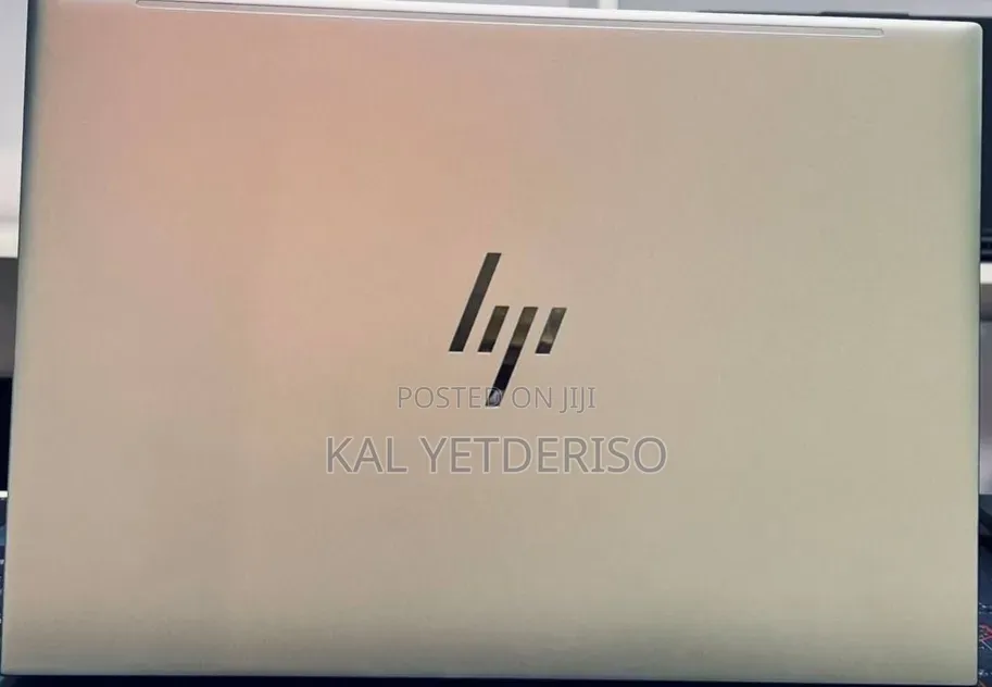 New Laptop HP EliteBook 860 G10 32GB Intel Core i7 SSD 1T