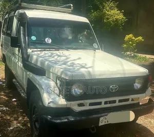 Toyota Land Cruiser 2001