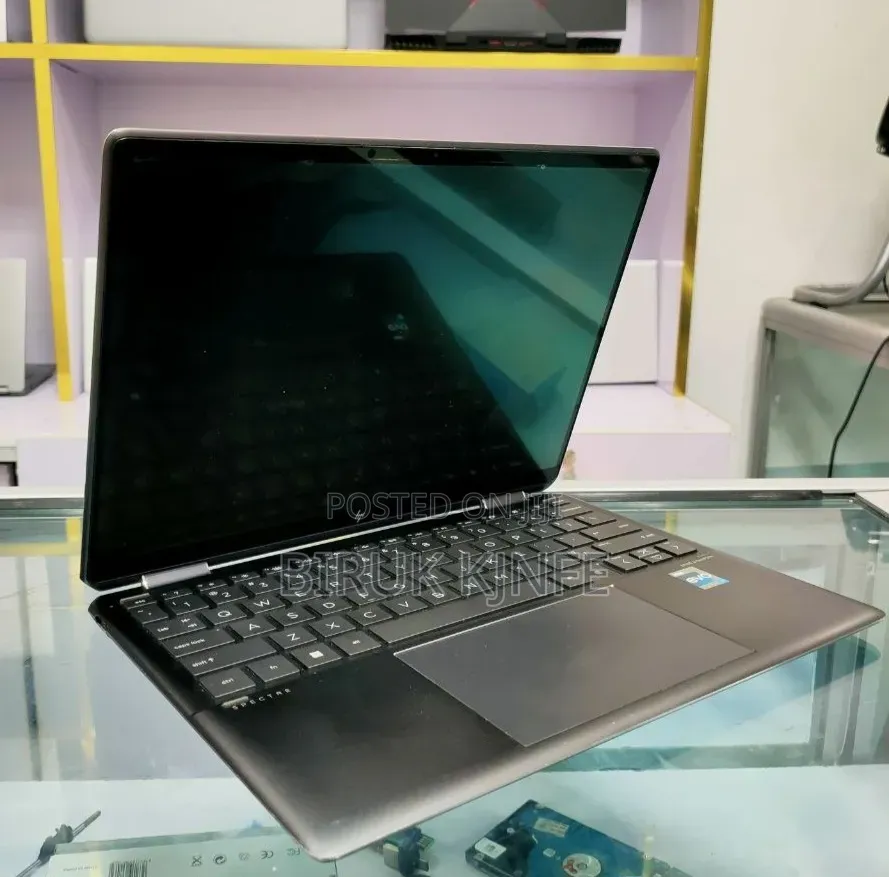 New Laptop HP Spectre 13 16GB Intel Core i7 SSD 1T