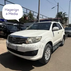 Toyota Fortuner 2012 White