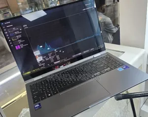 New Laptop Samsung 16GB Intel Core Ultra 7 SSD 512GB