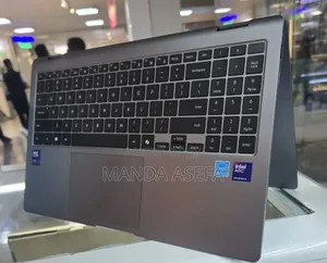 New Laptop Samsung 16GB Intel Core Ultra 7 SSD 512GB