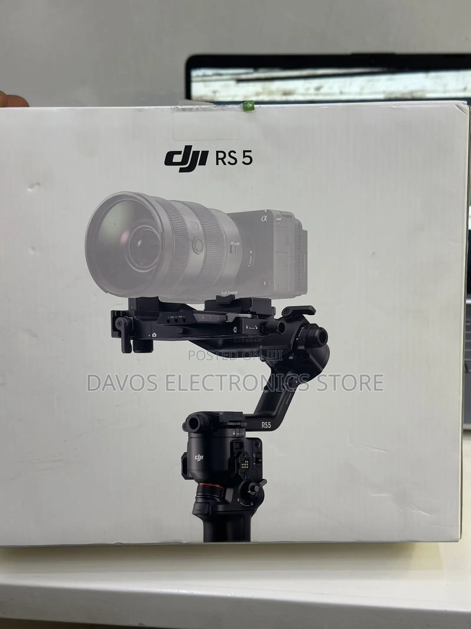 DJI RS 5 Gimbal Stabilizer