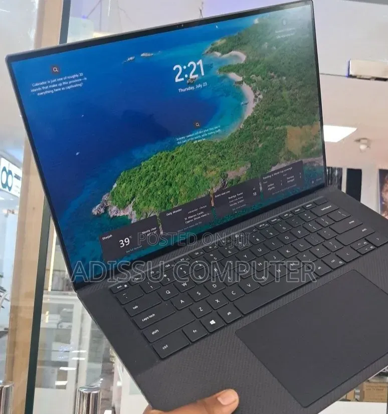 New Laptop Dell XPS 15 16GB Intel Core i7 SSD 512GB