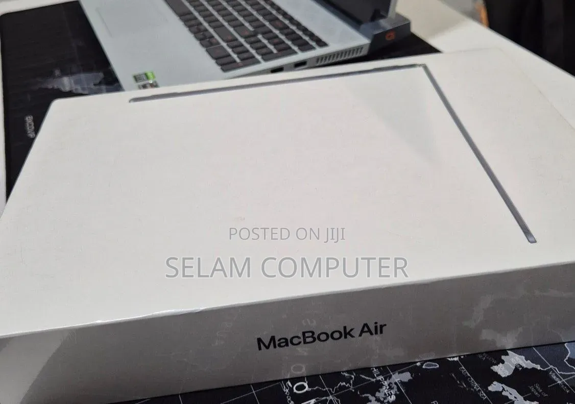 New Laptop Apple MacBook Air 2020 M1 8GB Apple M2 SSD 256GB