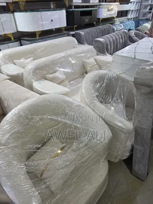 ሷፋ በለሰባት ሰው መቀመጫ