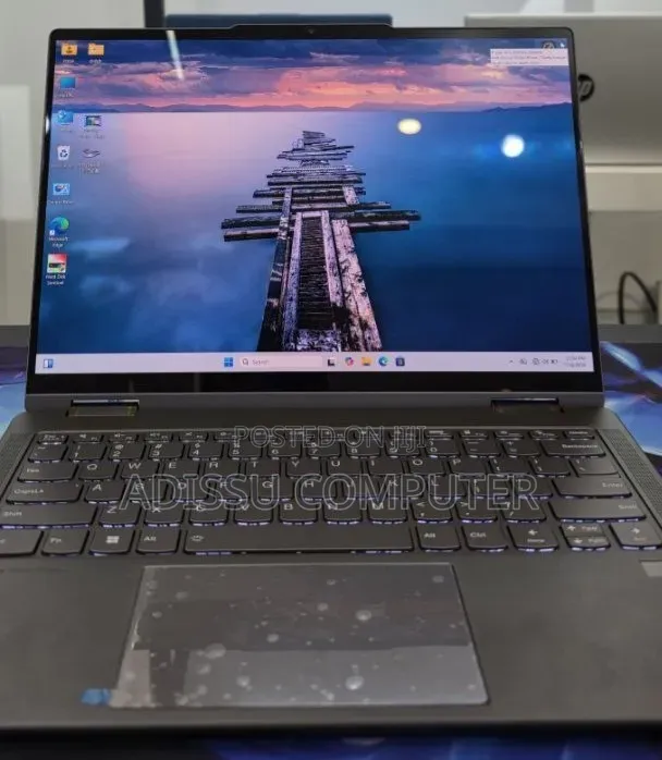 New Laptop Lenovo Yoga 7i 16GB Intel Core Ultra 7 SSD 512GB