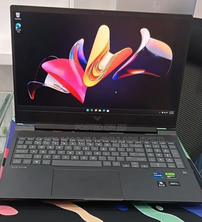 New Laptop HP Victus 16 16GB Intel Core i7 SSD 1T