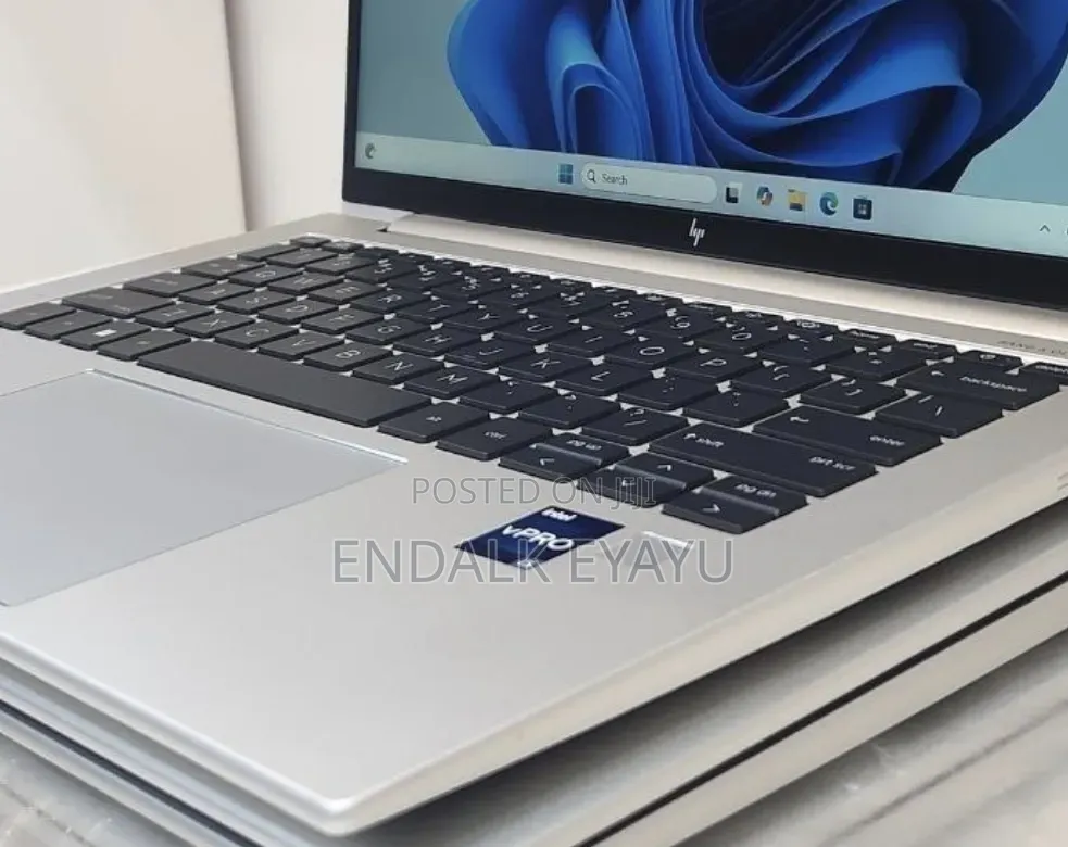 New Laptop HP EliteBook 840 G9 16GB Intel Core i5 SSD 512GB