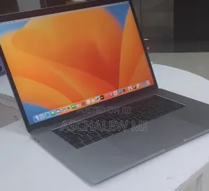 New Laptop Apple MacBook Pro 2017 16GB Intel Core i7 SSD 512GB