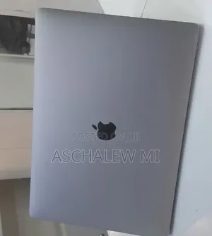 New Laptop Apple MacBook Pro 2017 16GB Intel Core i7 SSD 512GB