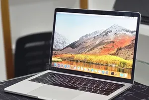 New Laptop Apple MacBook Pro 2019 16GB Intel Core i7 SSD 512GB