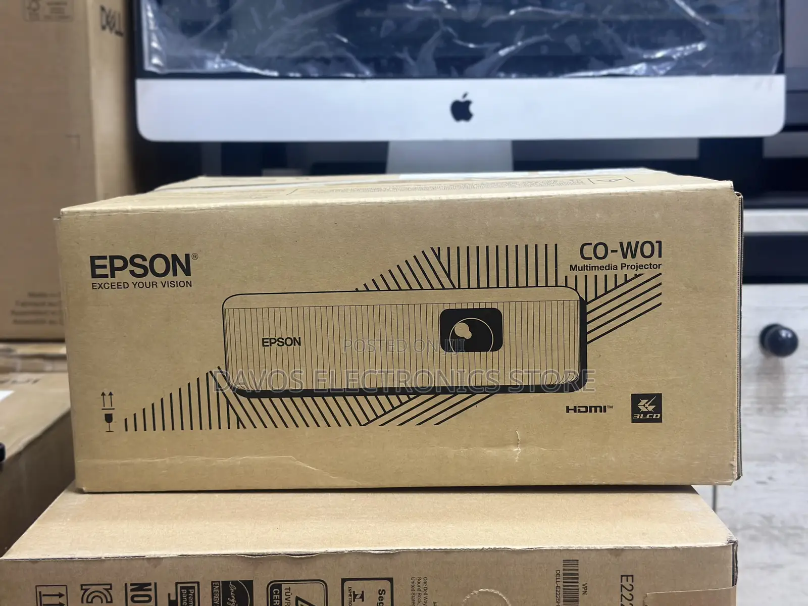 Epson CO-W01 LCD Projector
