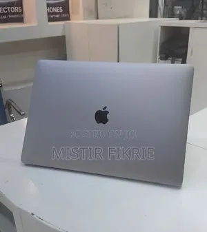 New Laptop Apple MacBook Pro 2017 16GB Intel SSD 512GB