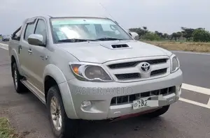 Toyota Hilux 2007 Silver