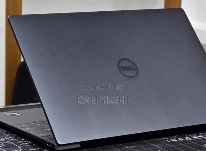 New Laptop Dell XPS 12 (9250) 16GB Intel Core i7 SSD 512GB
