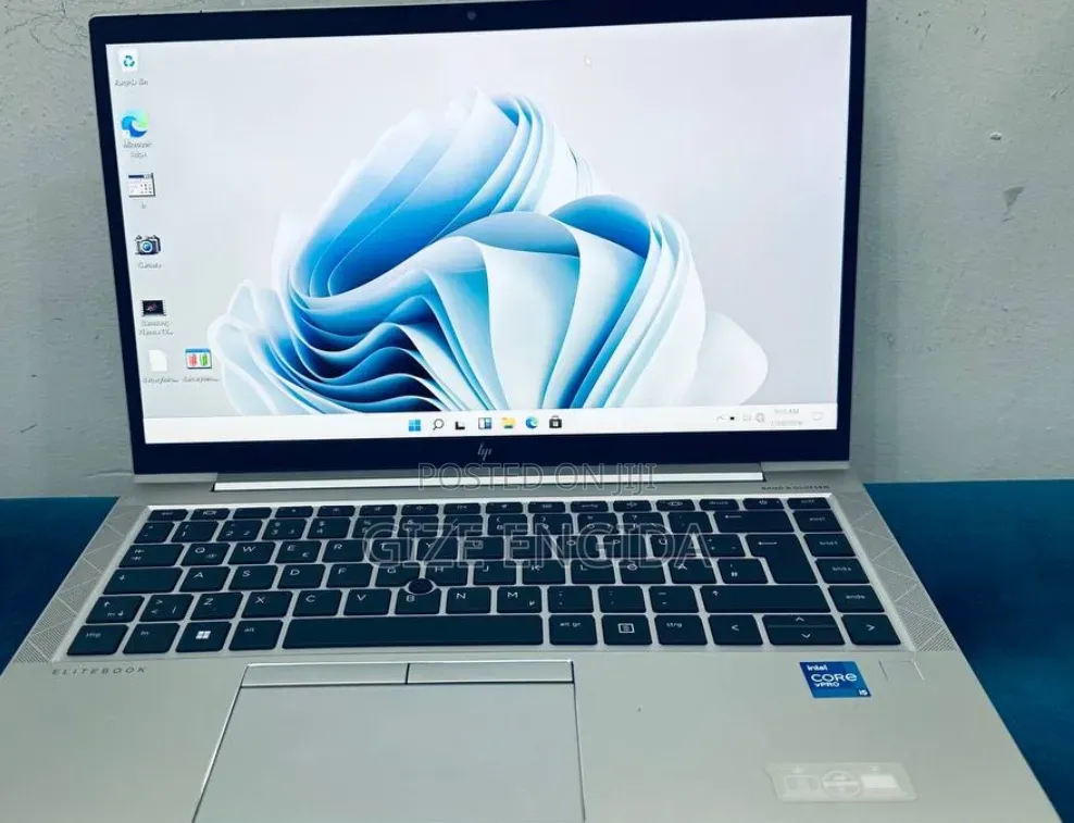 New Laptop HP EliteBook 840 G8 16GB Intel Core i5 SSD 512GB