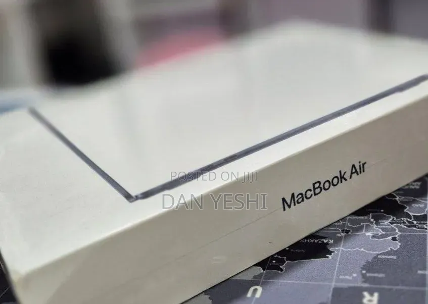 New Laptop Apple MacBook Air 2022 M2 8GB Apple M2 SSD 256GB