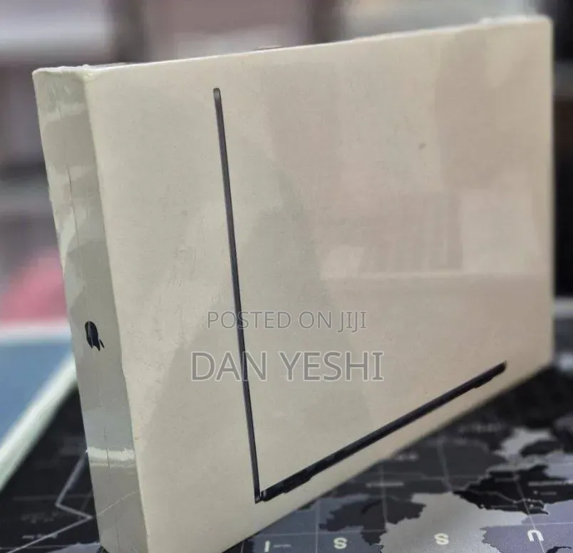 New Laptop Apple MacBook Air 2022 M2 8GB Apple M2 SSD 256GB