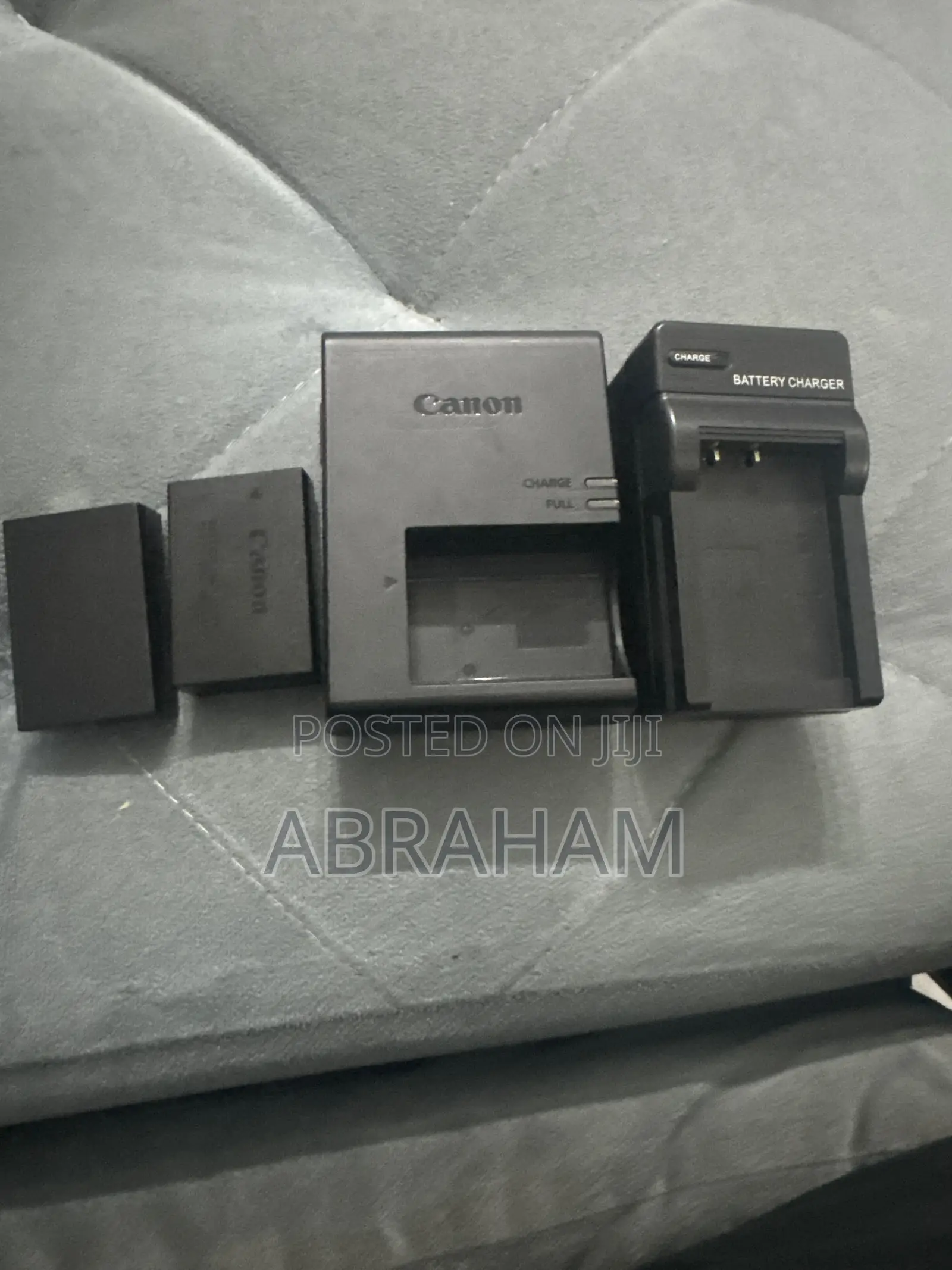 Camera Canon 250D With Double Lens