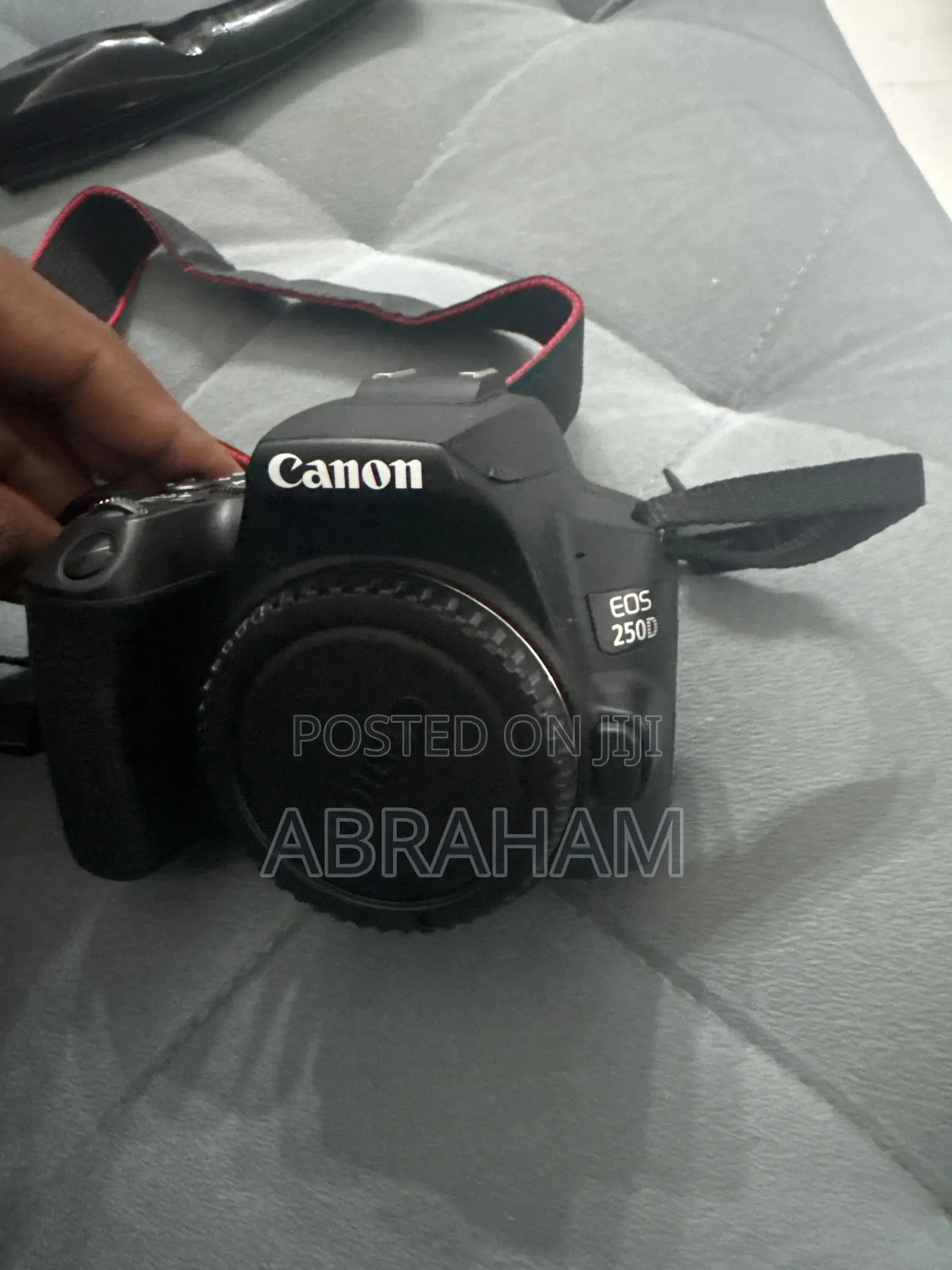 Camera Canon 250D With Double Lens