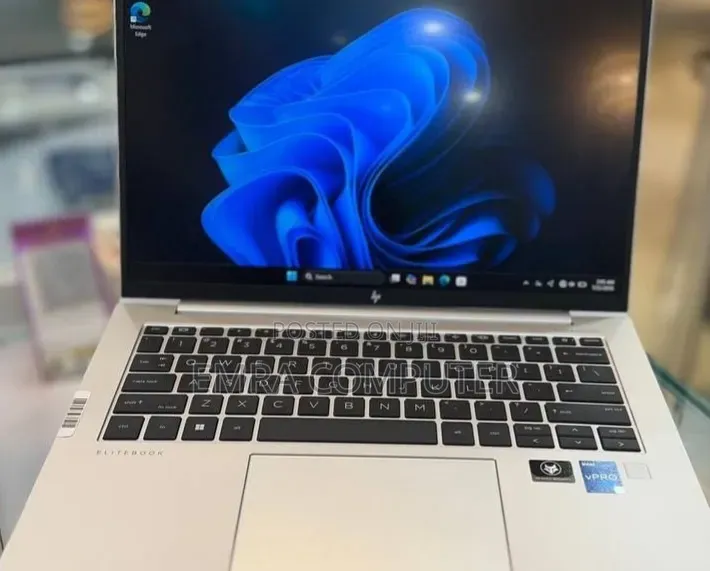 New Laptop HP EliteBook 840 G9 16GB Intel Core i5 SSD 512GB