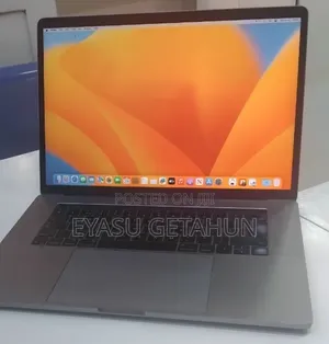 New Laptop Apple MacBook Pro 2017 16GB Intel Core i7 SSD 512GB