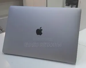 New Laptop Apple MacBook Pro 2017 16GB Intel Core i7 SSD 512GB