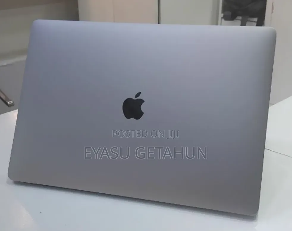 New Laptop Apple MacBook Pro 2017 16GB Intel Core i7 SSD 512GB