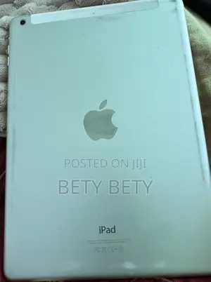 Apple iPad 3 Wi-Fi + Cellular 32 GB Silver