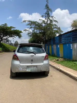 Toyota Yaris 2009 Silver