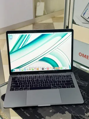 New Laptop Apple MacBook Pro 2017 8GB Intel Core i5 SSD 128GB