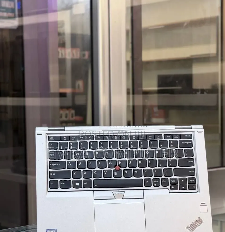 New Laptop Lenovo 16GB Intel Core i5 SSD 512GB