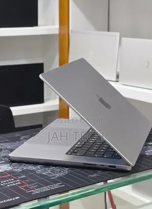 New Laptop Apple MacBook Pro 2021 M1 Max 64GB Apple M1 Max SSD 1T