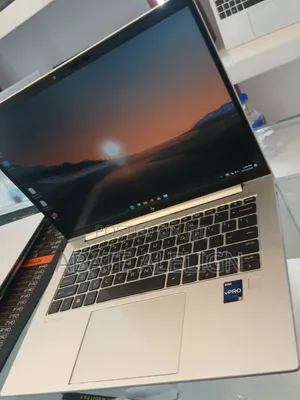 New Laptop HP EliteBook 840 G9 16GB Intel Core i7 SSD 512GB