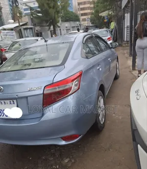 Toyota Yaris 2014 Blue