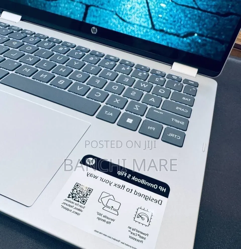 New Laptop HP OmniBook 5 Flip 16GB Intel Core 7 SSD 512GB