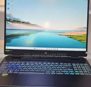 New Laptop Acer Predator Helios 300 16GB Intel Core i9 SSD 1T