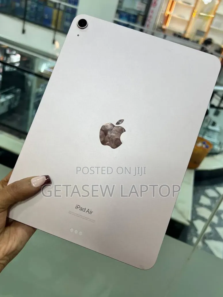 New Apple iPad Air 64 GB Silver