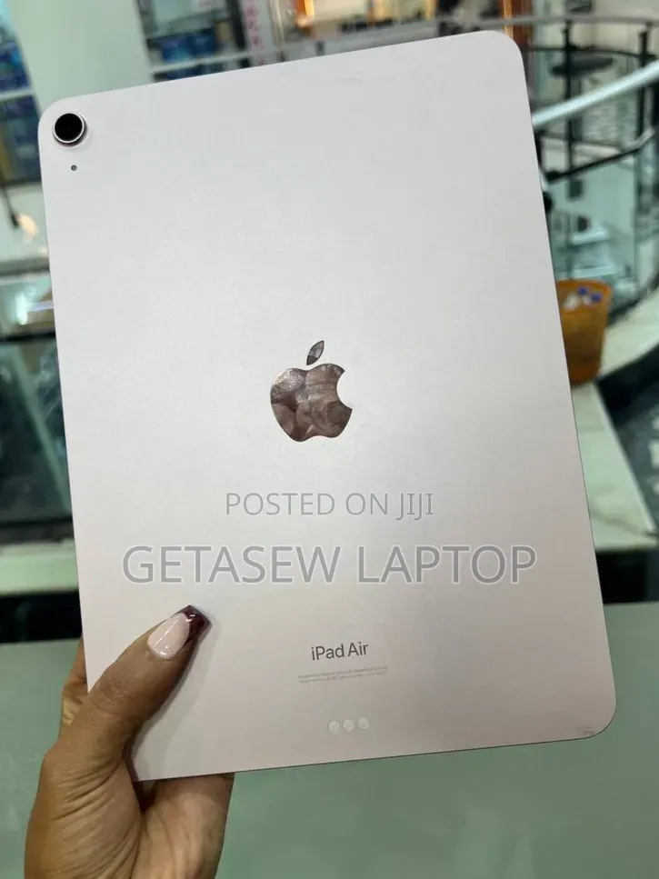 New Apple iPad Air 64 GB Silver