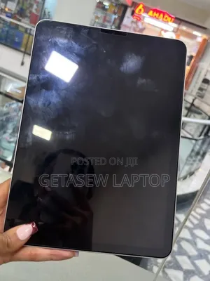 New Apple iPad Air 64 GB Silver
